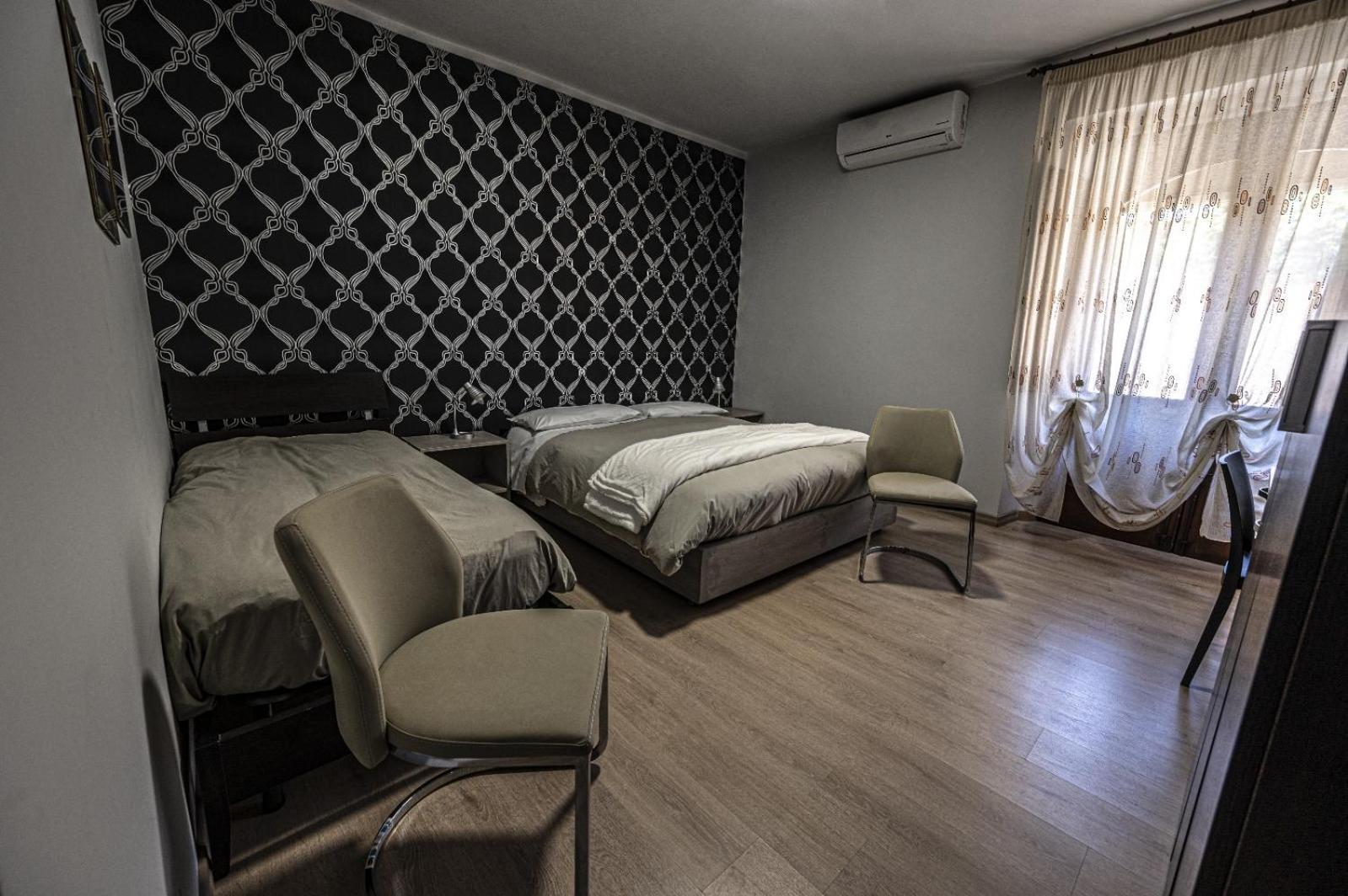 Il Triclinio B&B Piazza Armerina Bagian luar foto