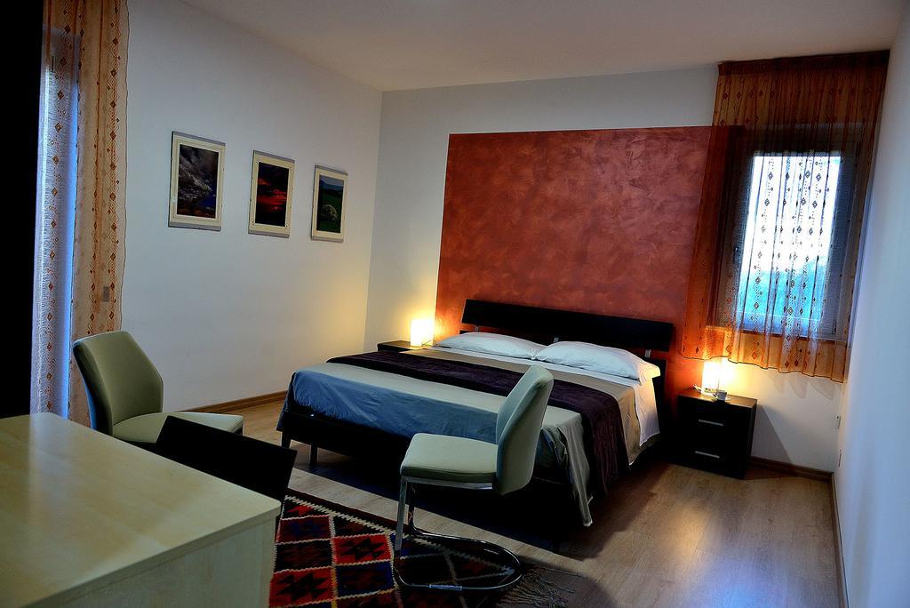 Il Triclinio B&B Piazza Armerina Bagian luar foto