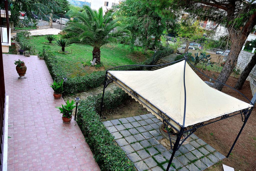 Il Triclinio B&B Piazza Armerina Bagian luar foto